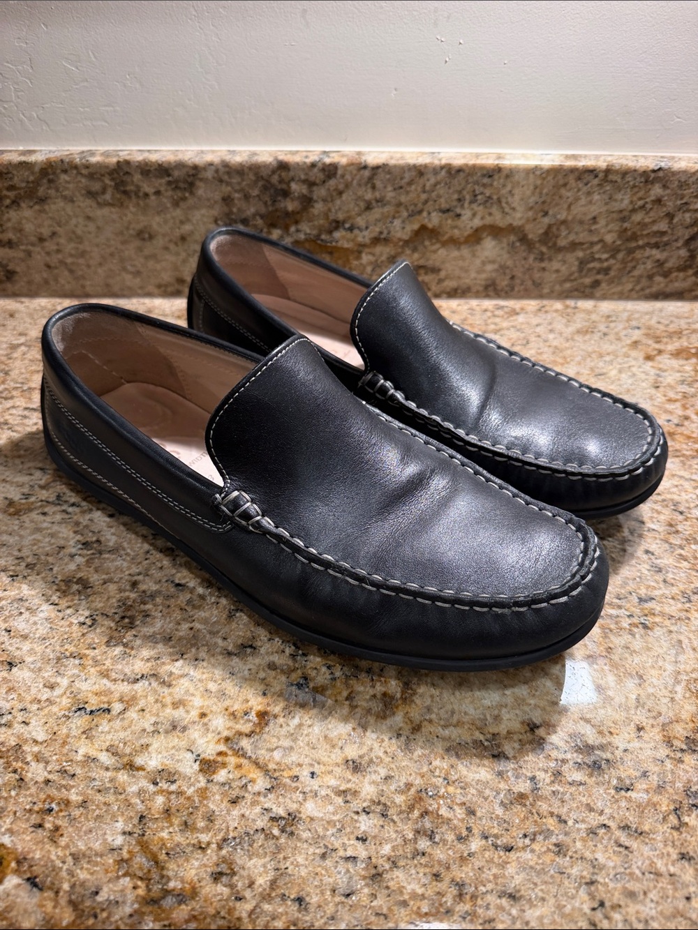 Ecco Black Leather Slip-On Loafers with Contrast Stitching